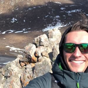 Meet your Posher, Chase